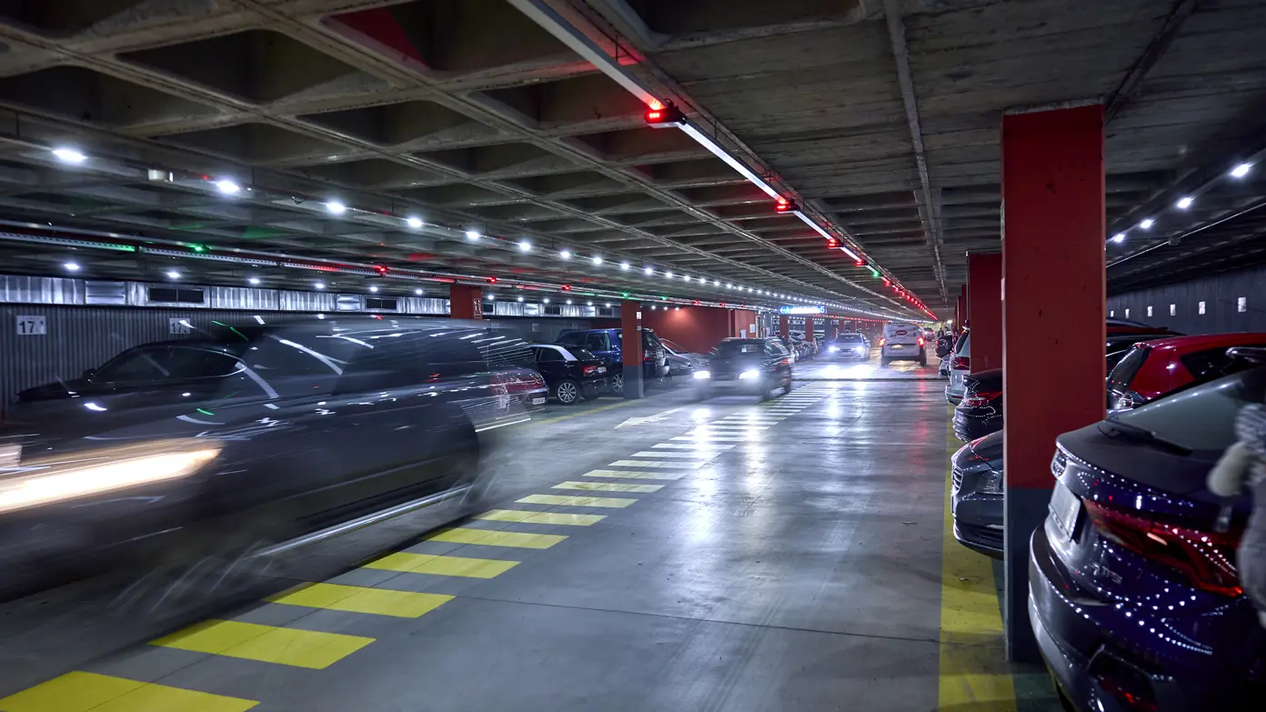 CVC DIF adquiere la plataforma líder de infraestructuras de aparcamiento en la Península Ibérica, iPark